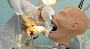 Должна ли быть вредность у врача стоматолога